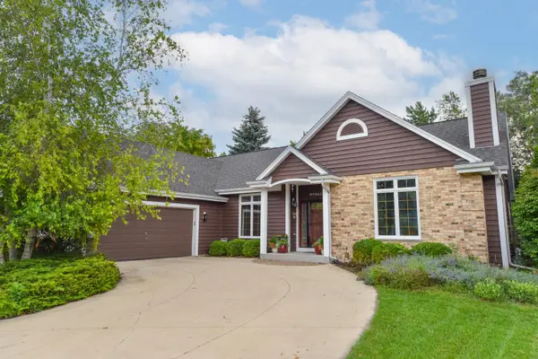 W71N428 Mulberry Ave, Cedarburg, WI 53012