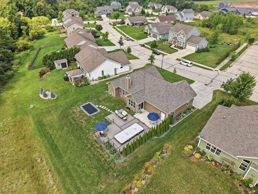 335 Deer Meadow Dr, Fredonia, WI 53021 - #2