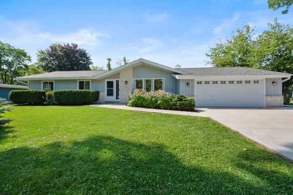 501 W Bayfield Ave, Glendale, WI 53217