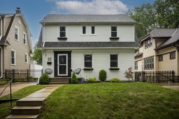2413 N 65th St, Wauwatosa, WI 53213