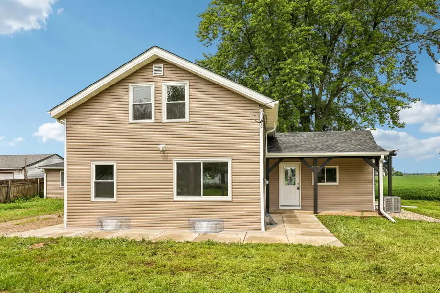 W6146 State Line Rd, Walworth, WI 53184 - #3