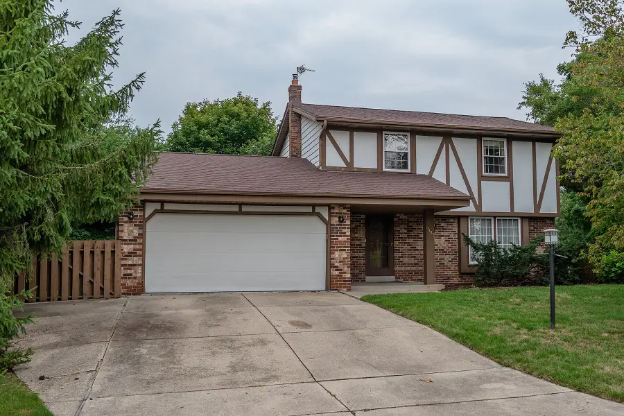 9123 S 35th St, Franklin, WI 53132 - #2