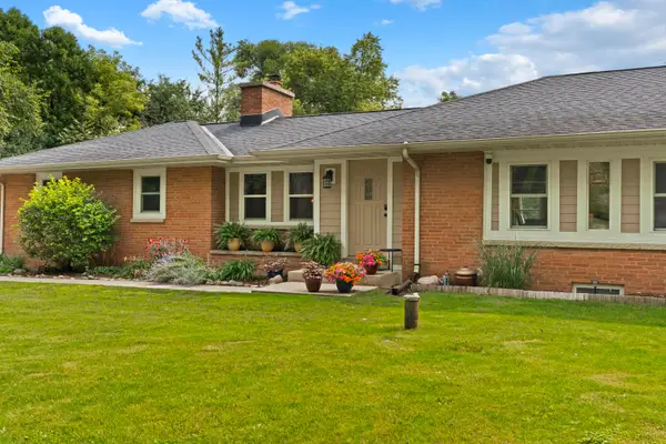 11456 N Solar Ave, Mequon, WI 53097