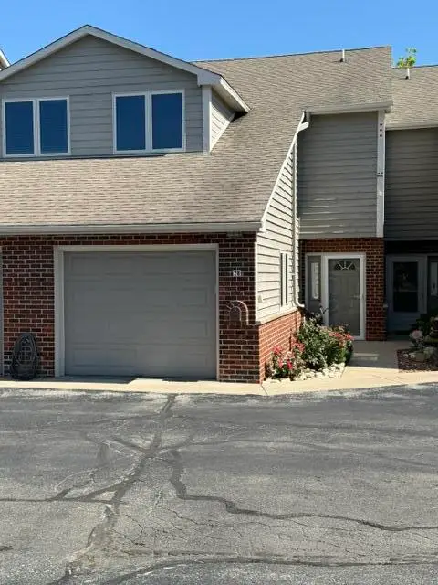 240 Marina Ct, Waterford, WI 53185 - #2