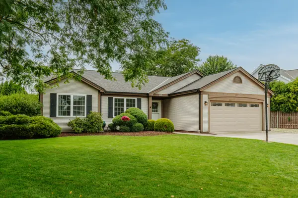 605 E Quail Run, Oak Creek, WI 53154