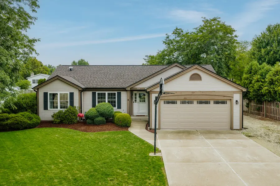 605 E Quail Run, Oak Creek, WI 53154 - #2
