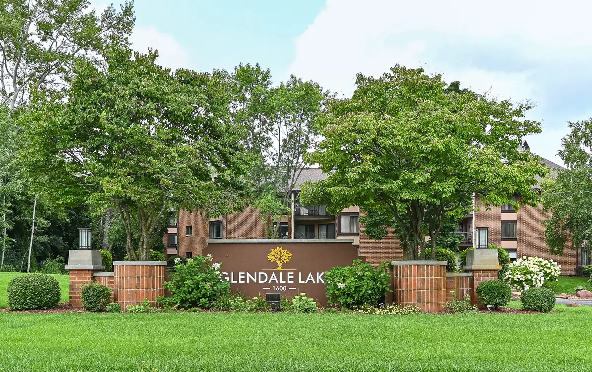 1600 W Green Tree Rd, Glendale, WI 53209 - #1