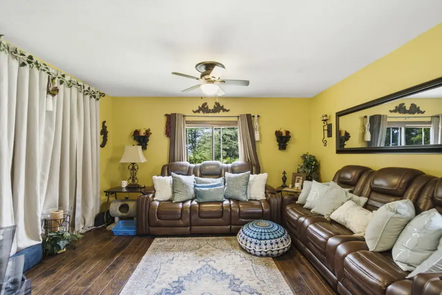 135 Prairie St, Sharon, WI 53585 - #3