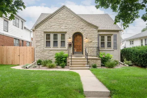4019 S Kansas Ave, Saint Francis, WI 53235