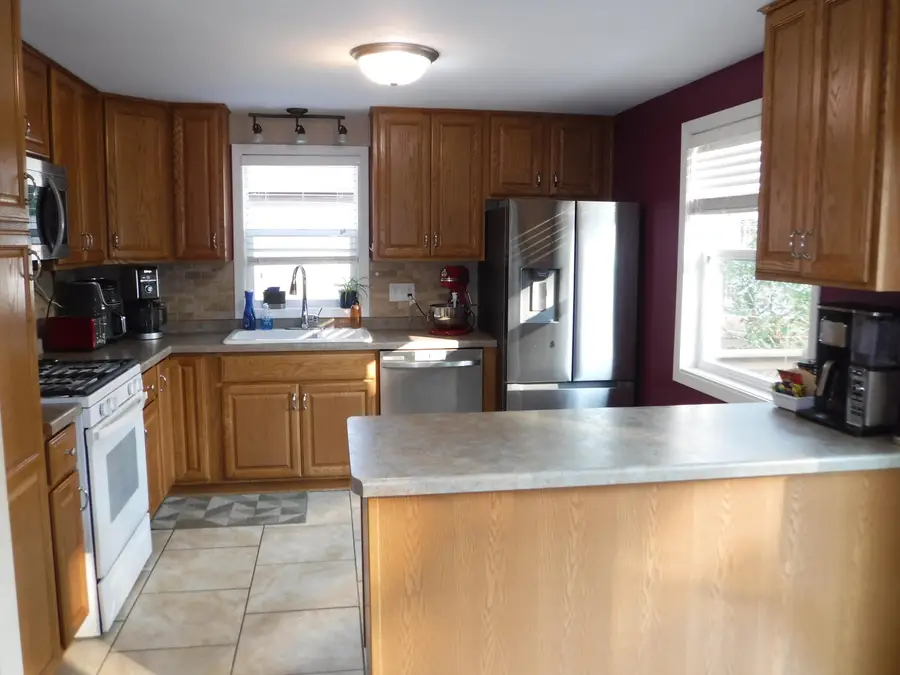 1708 Nagle Ave, Manitowoc, WI 54220 - #3