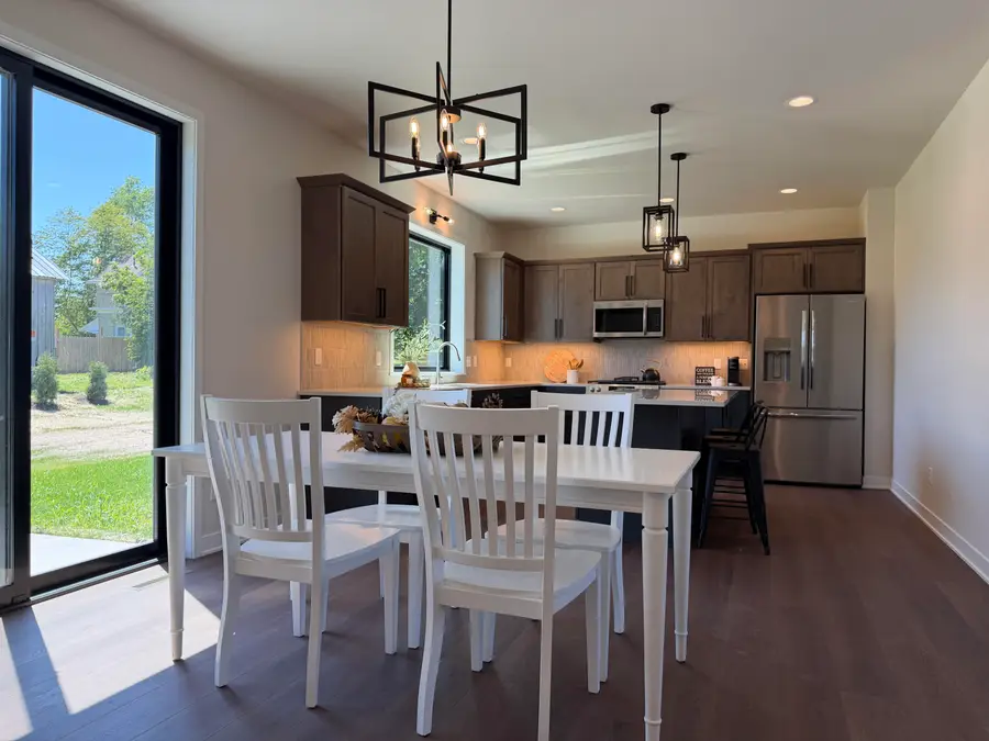 2853 Granite Ct, Sheboygan, WI 53081 - #3