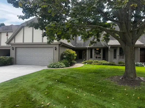 665 Machenry Cir, Brookfield, WI 53045