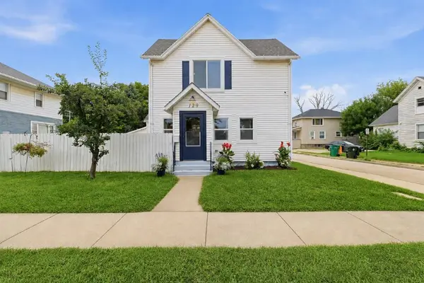 129 W Scott St, Fond Du Lac, WI 54935