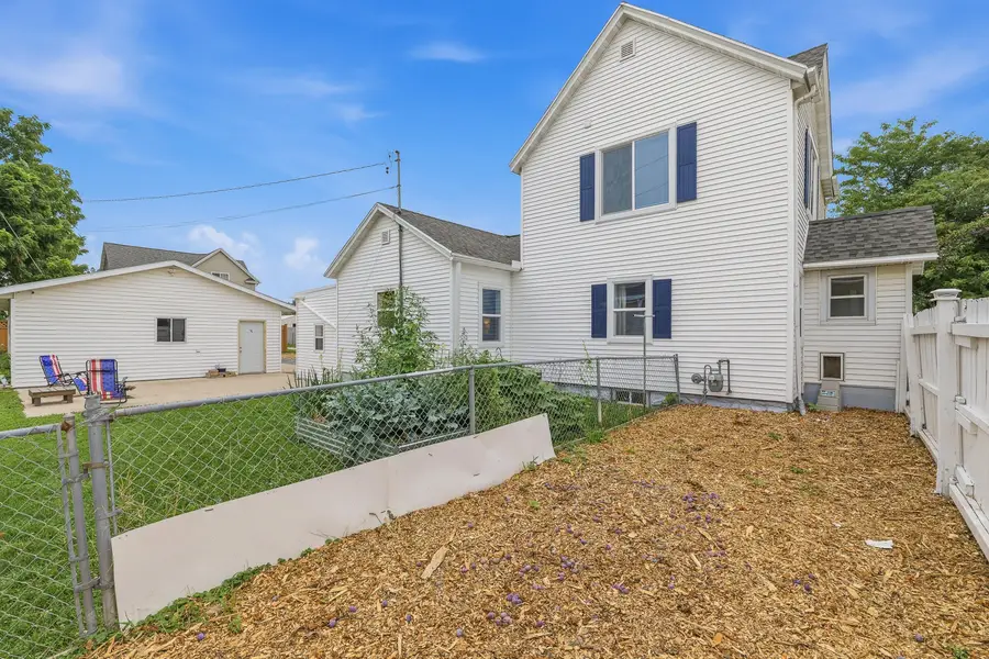 129 W Scott St, Fond Du Lac, WI 54935 - #2