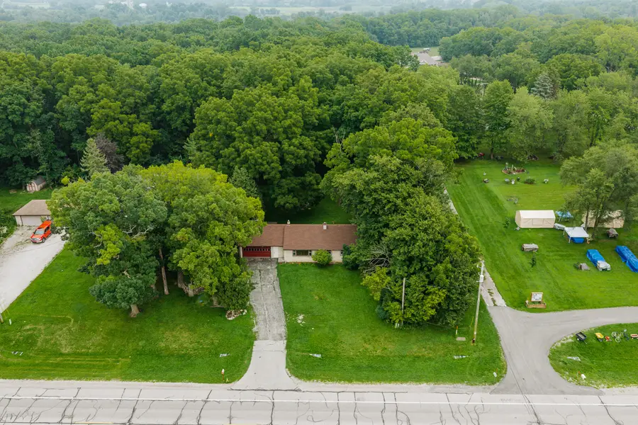 8601 Big Bend Rd, Waterford, WI 53185 - #3