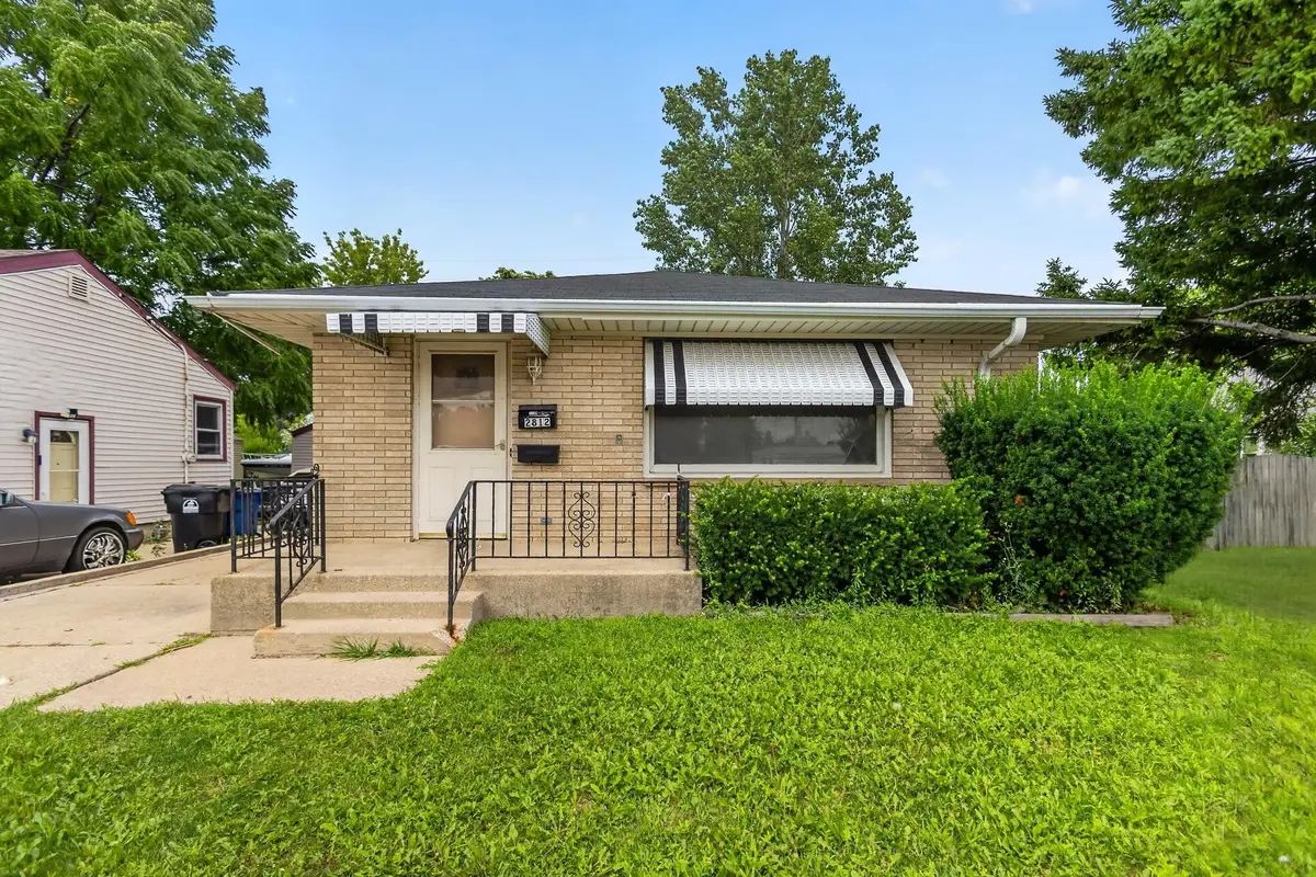 2812 Durand Ave, Racine, WI 53403 - #1
