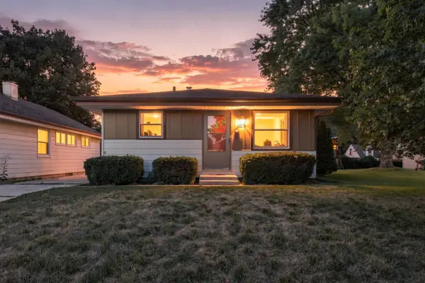 831 S 110th St, West Allis, WI 53214