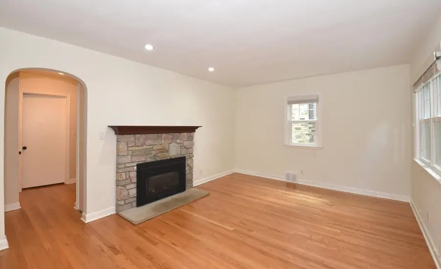 508 N 67th St, Wauwatosa, WI 53213 - #3