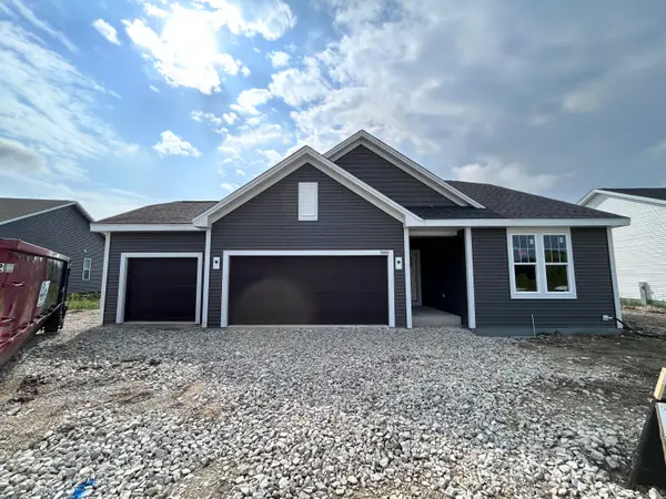 9589 S Sophia Ct, Franklin, WI 53132