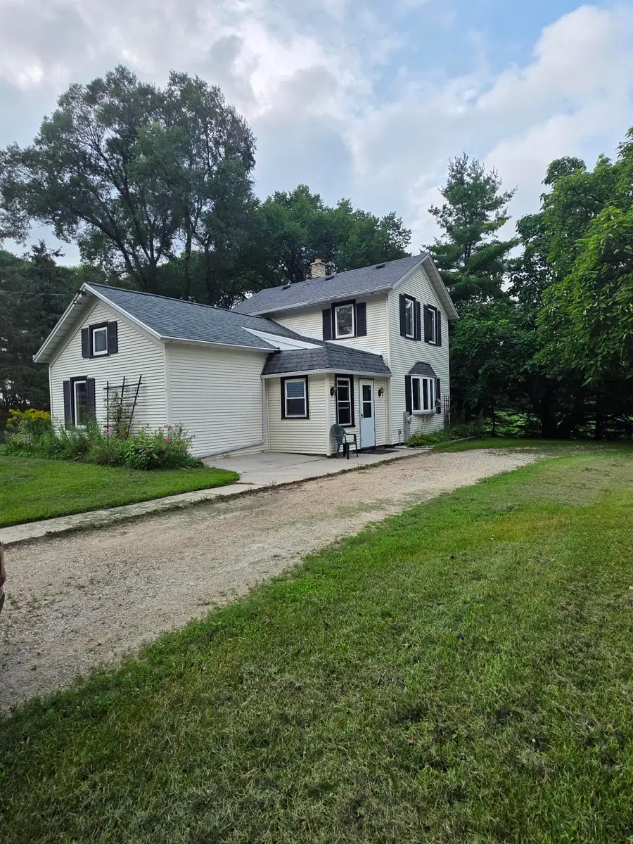7973 Sandy Ridge Rd, Barton, WI 53040 - #2