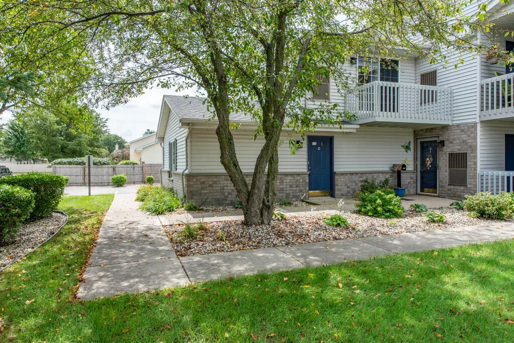 3511 85th St, Kenosha, WI 53142 - #1