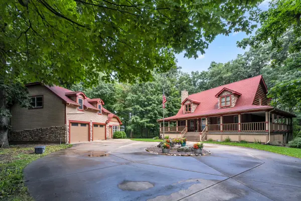 1541 N English Settlement Ave, Rochester, WI 53105