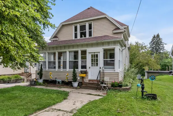 355 W State St, Hartford, WI 53027