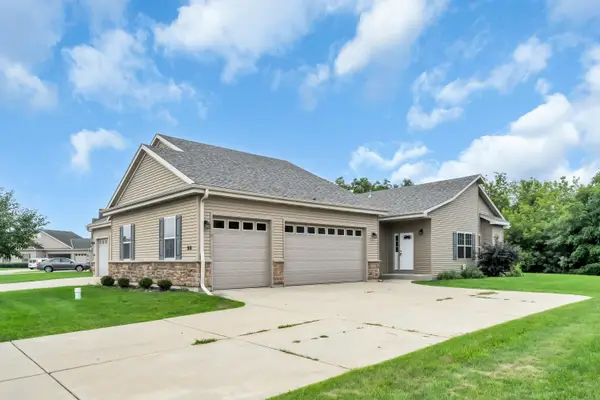 916 Langdon Ct, Mount Pleasant, WI 53406