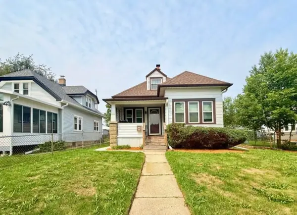 1212 Menomonee Ave, South Milwaukee, WI 53172