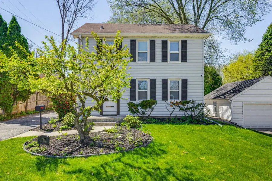 1219 N 85th St, Wauwatosa, WI 53226 - #3