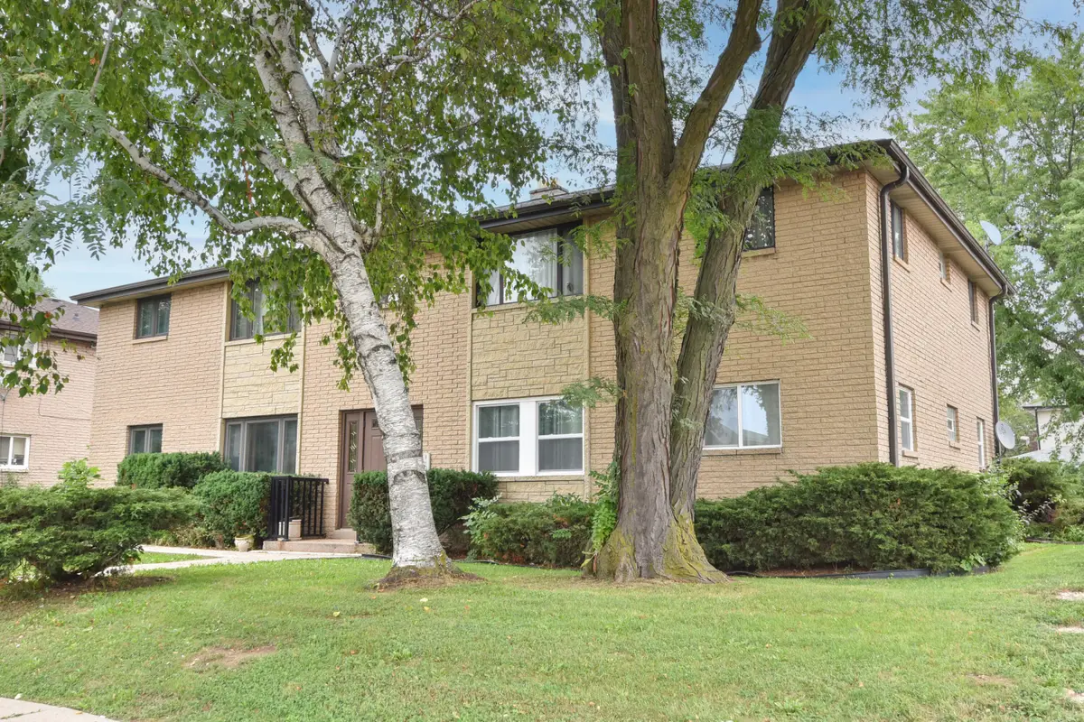 5680 N 91st St, Milwaukee, WI 53225 - #1