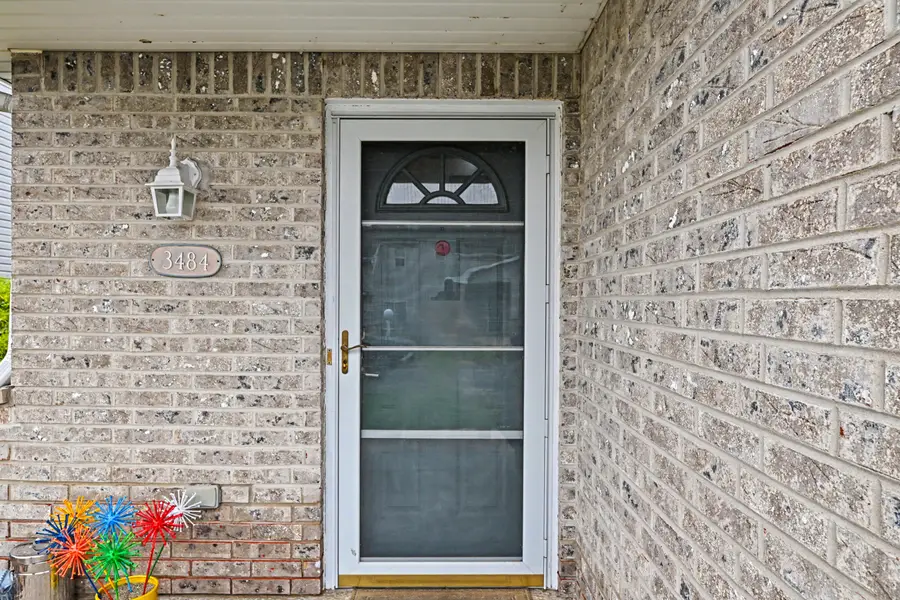 3484 W Sycamore St, Franklin, WI 53132 - #2