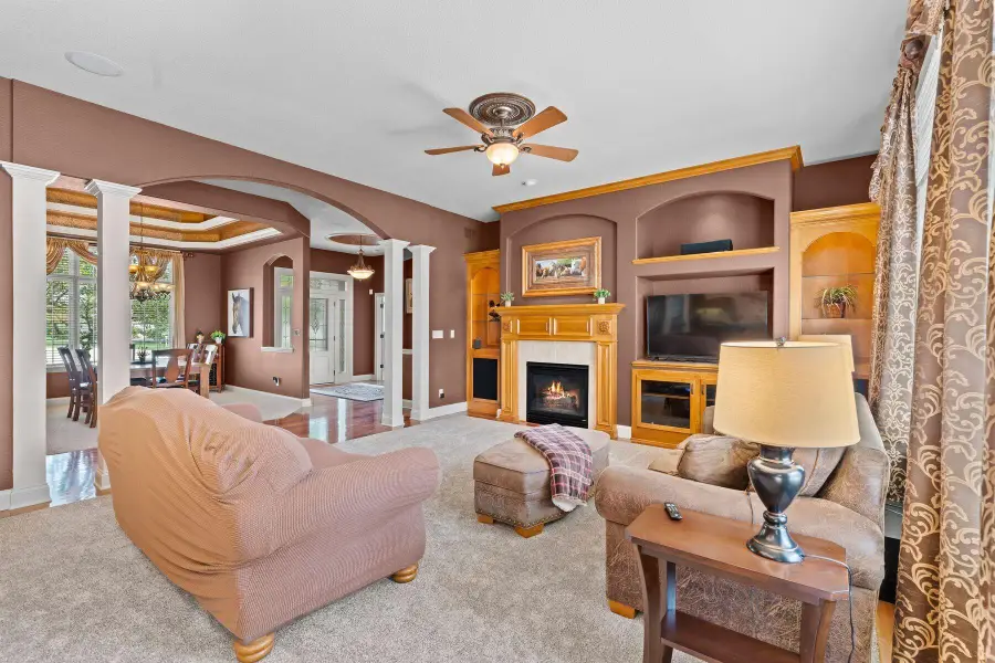 1833 River Lakes Rd S, Oconomowoc, WI 53066 - #3