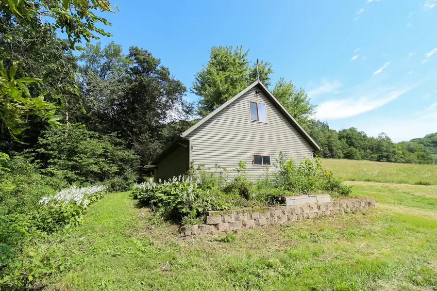 E810 Gilardi Ln, Genoa, WI 54632 - #2