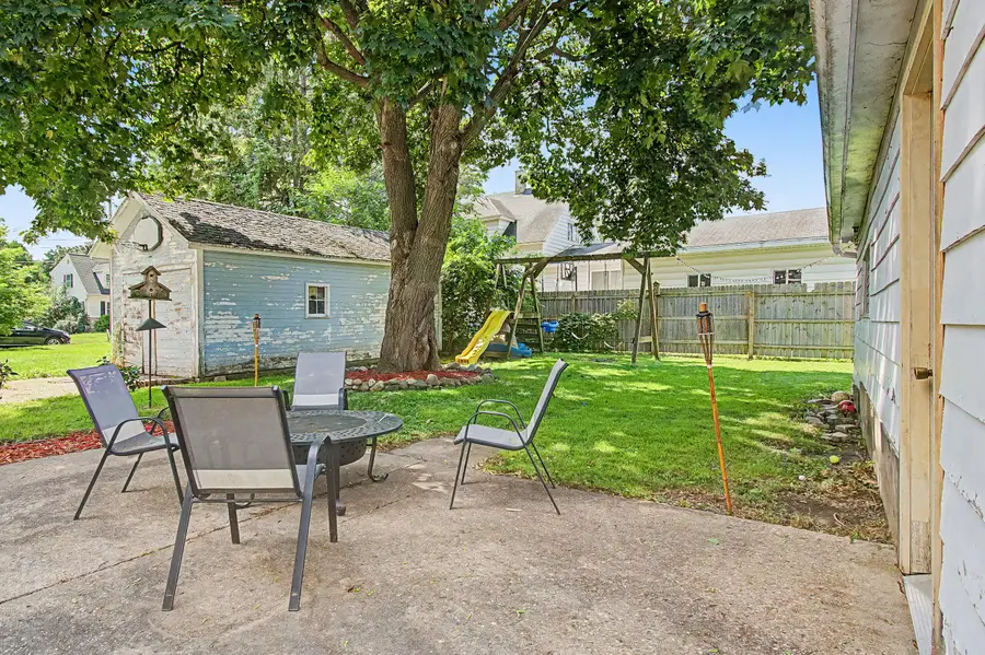405 Jackson St, Fort Atkinson, WI 53538 - #3