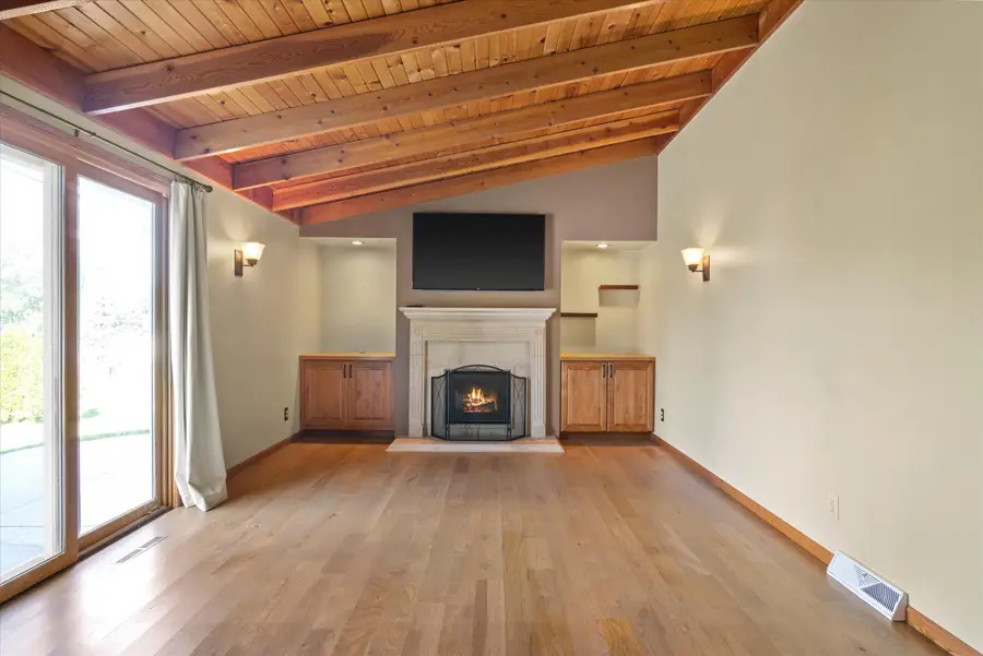 N78W15498 Old Gate Rd, Menomonee Falls, WI 53051 - #3