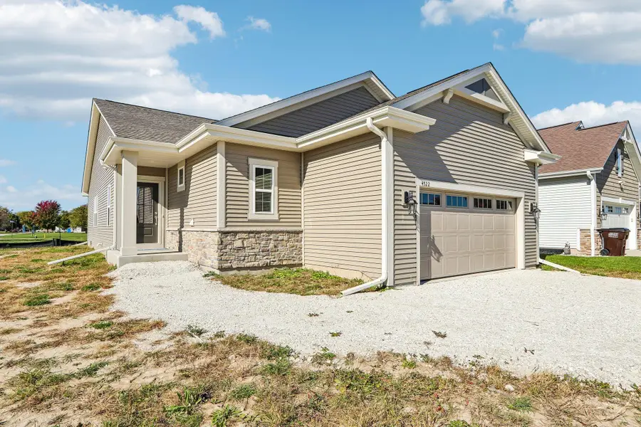 4522 Lasalle St, Caledonia, WI 53402 - #2