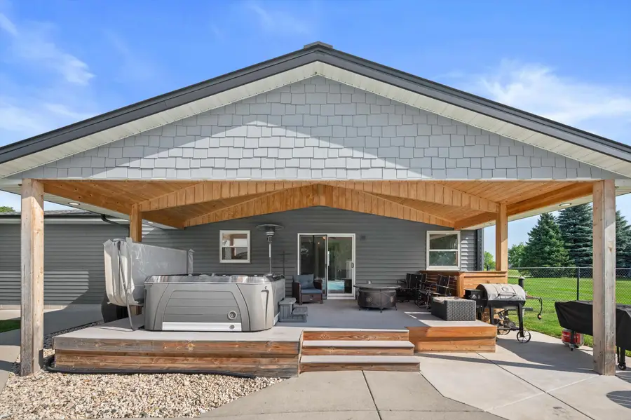 W1215 Jolly Ct, Ixonia, WI 53036 - #3