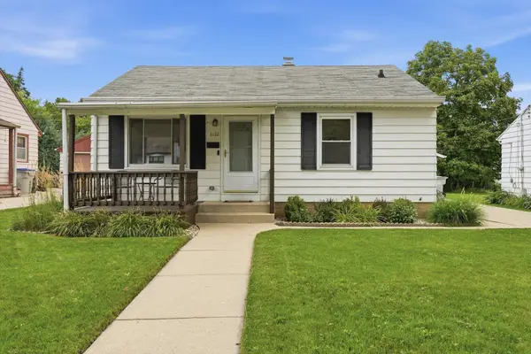 6122 W Idaho St, Milwaukee, WI 53219