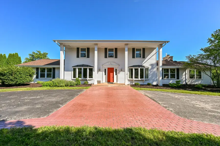 2626 W Ranch Rd, Mequon, WI 53092 - #2