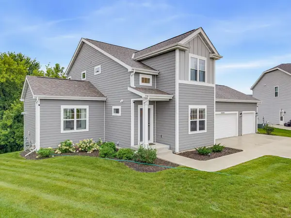 N56W24051 Daisy Ct, Sussex, WI 53089