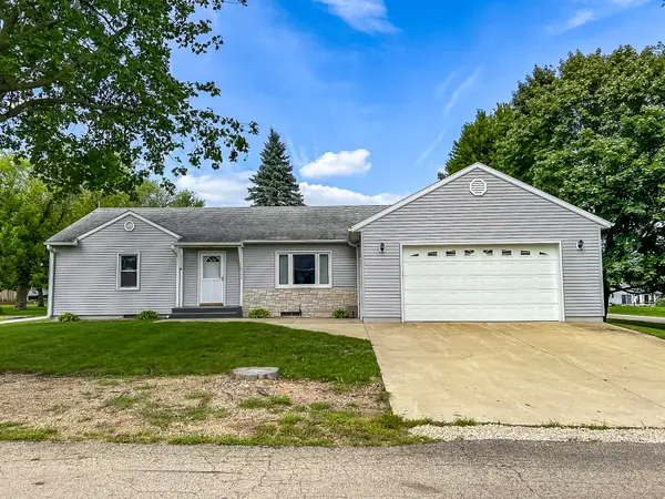 202 W Spring St, Lawler, IA 52154