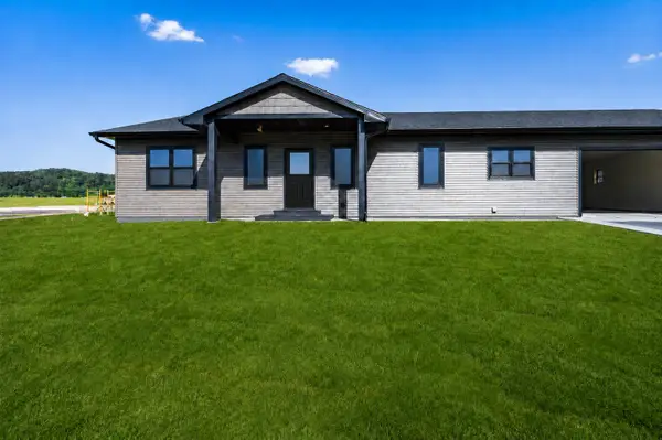 1421 Waldenberger Rd, Holmen, WI 54636