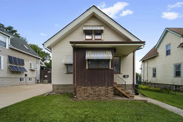 1218 S 64th St, West Allis, WI 53214