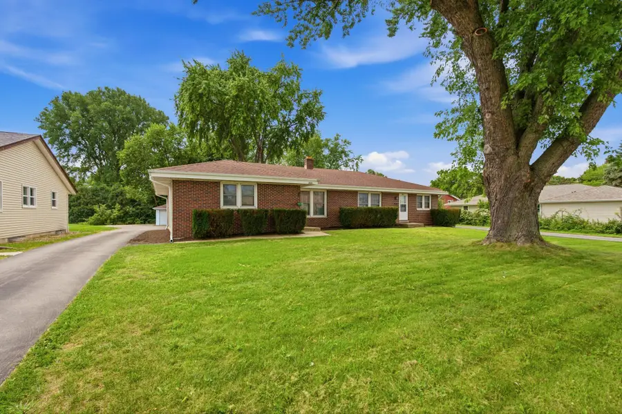 1045 W Sunset Dr, Waukesha, WI 53189 - #2