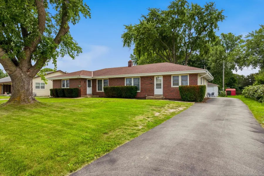 1045 W Sunset Dr, Waukesha, WI 53189 - #3