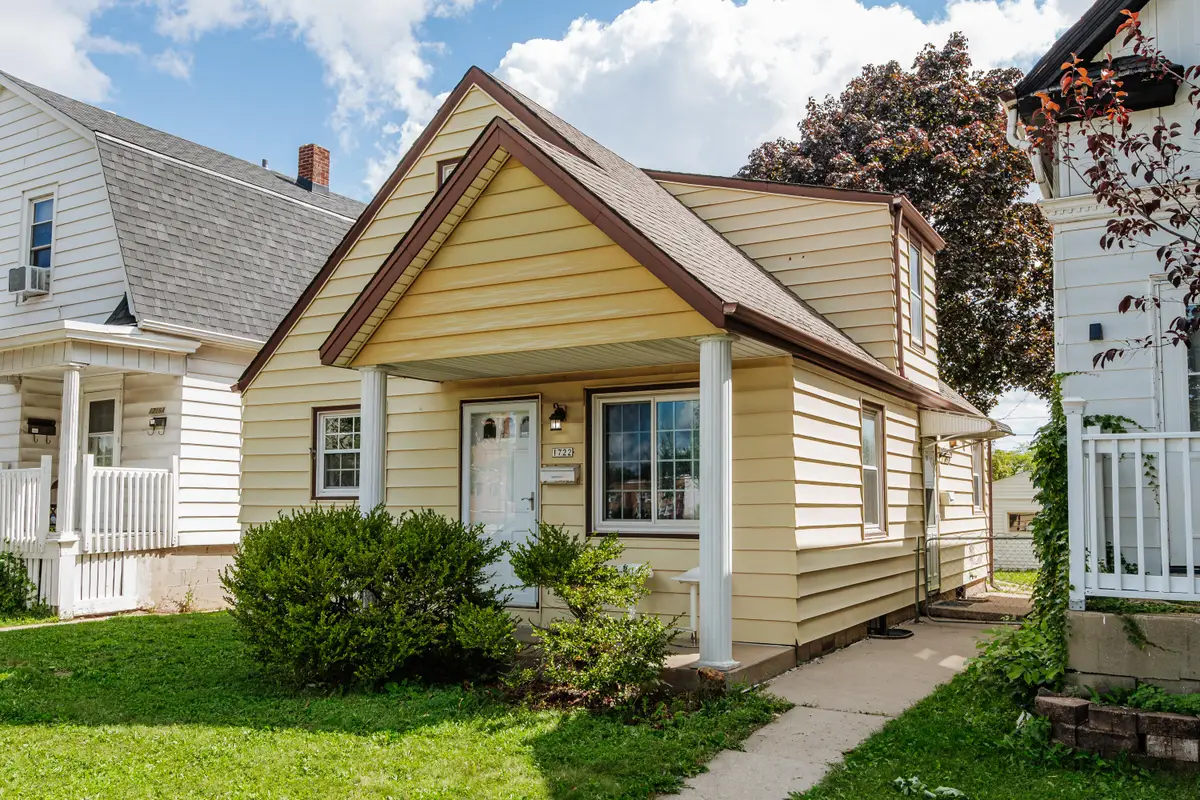1722 S 76th St, West Allis, WI 53214 - #1