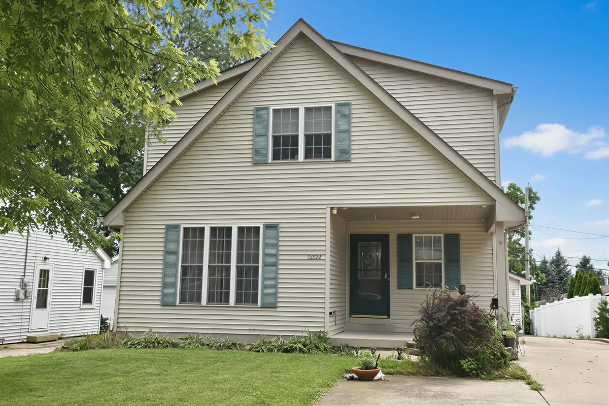 12132 223rd Ave, Salem Lakes, WI 53104 - #1