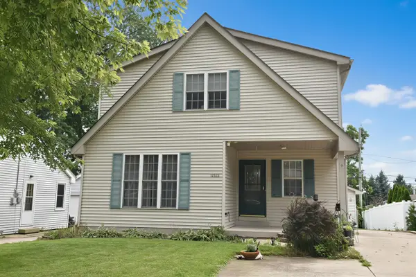 12132 223rd Ave, Salem Lakes, WI 53104