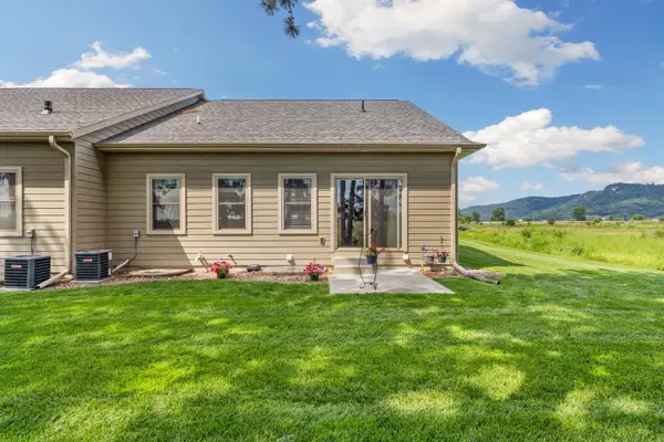 1800 Prairie Pl, Holmen, WI 54636